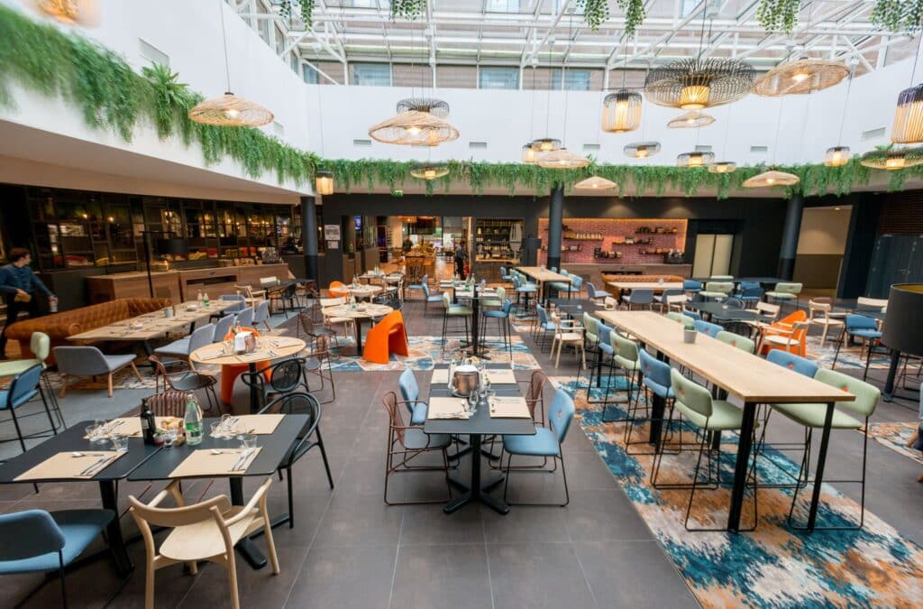 CycleSummit 2021 in Toulouse – atrium of the Hotel Mercure