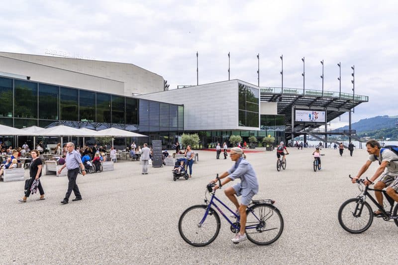 Cyclists at the Festspielhaus in Bregenz