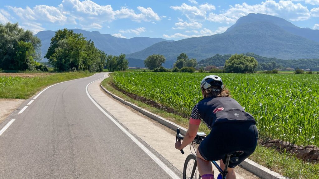 Epic Road Rides Connect With Cycle Tourists (United Kingdom) – cycling travel impression