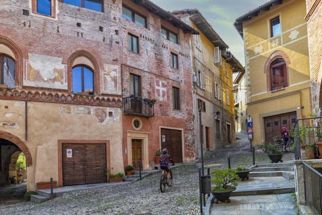 Viaggi Solidali & Casa Conte Rosso Bike-Hostel (Italy) – cycling travel impression