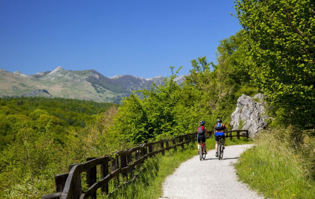Visit Navarra (Spain) – cycling travel impression
